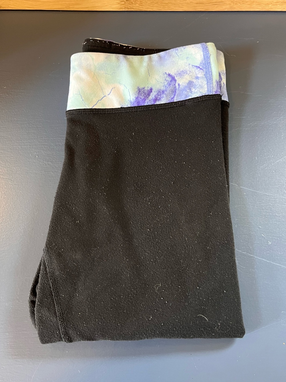 Ivivva Girls Black & Blue Tie-Dye Leggings Size 12
